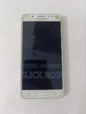 Samsung Galaxy J5 8 GB White