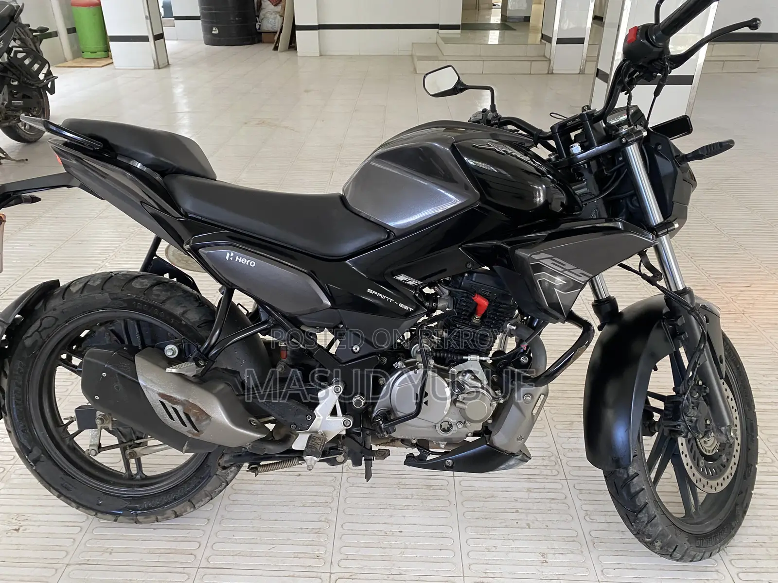 Hero Xtreme 125R 2025 Black