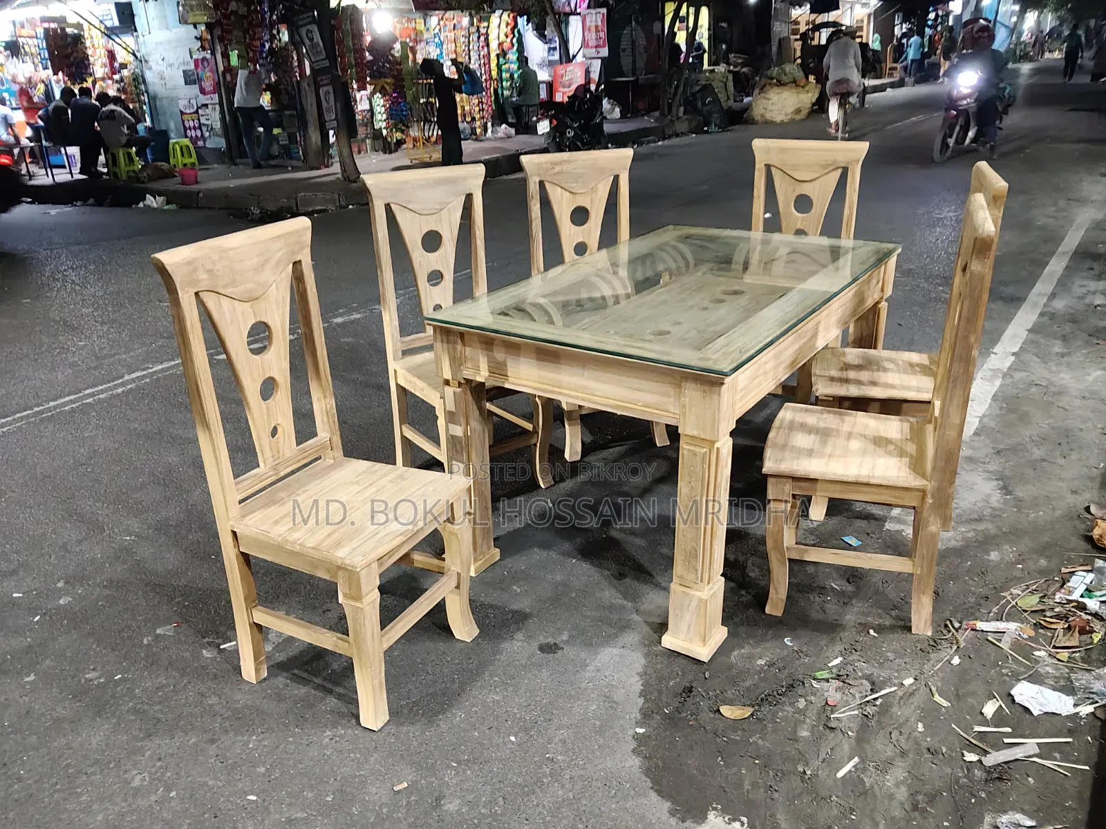 ৬টি চেয়ারসহ ডাইনিং সেট