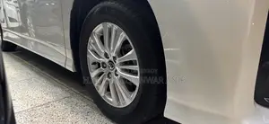 Toyota Noah 2022 Pearl