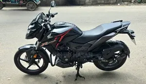 হোন্ডা এক্স-ব্লেড ১৬০ ২০২৩ ব্ল্যাক