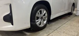 Toyota Noah 2022 Pearl