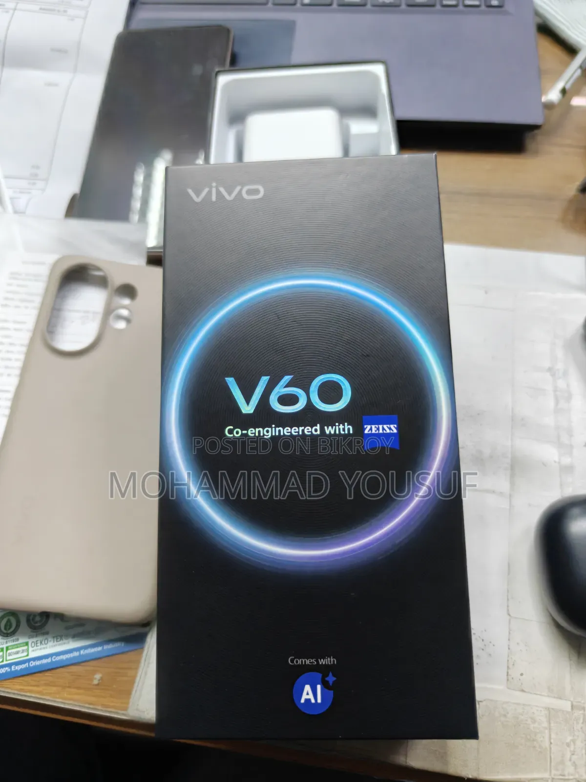 Vivo V60 256 GB Gold