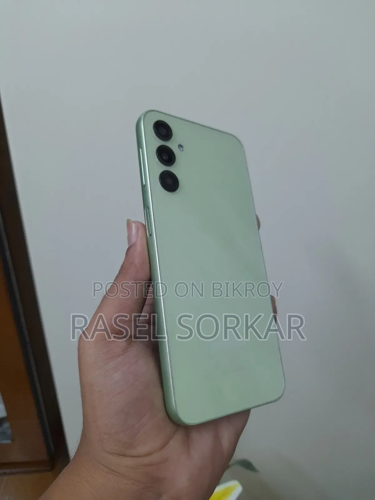 স্যামসাং গ্যালাক্সি এ২৪ ১২৮ জিবি সাদা