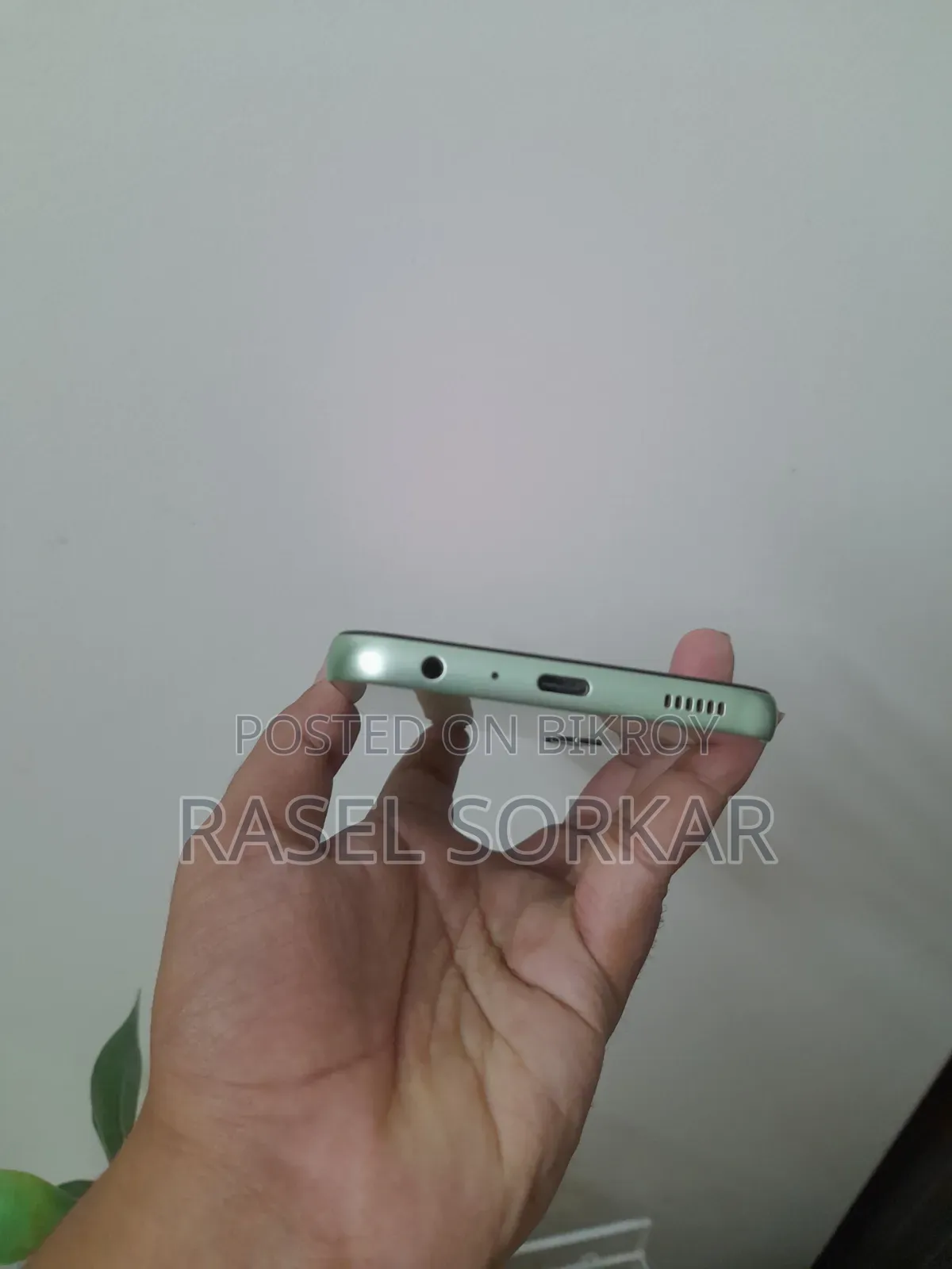স্যামসাং গ্যালাক্সি এ২৪ ১২৮ জিবি সাদা