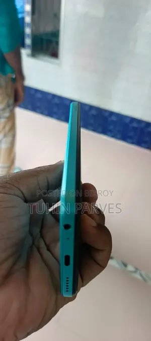 Tecno Spark Go 64 GB Bronze