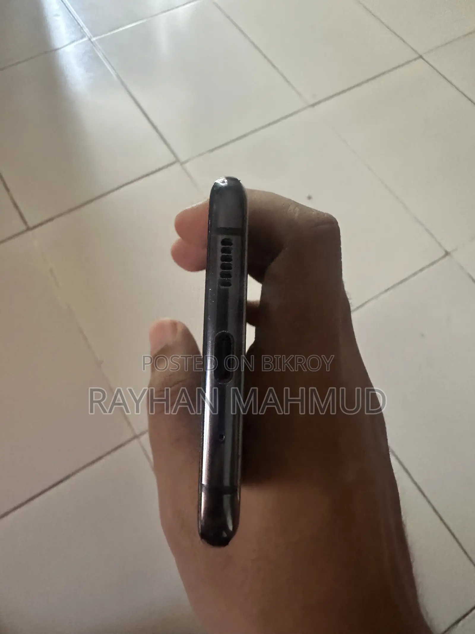 স্যামসাং গ্যালাক্সি এস২০+ ৫জি ১২৮ জিবি ব্ল্যাক