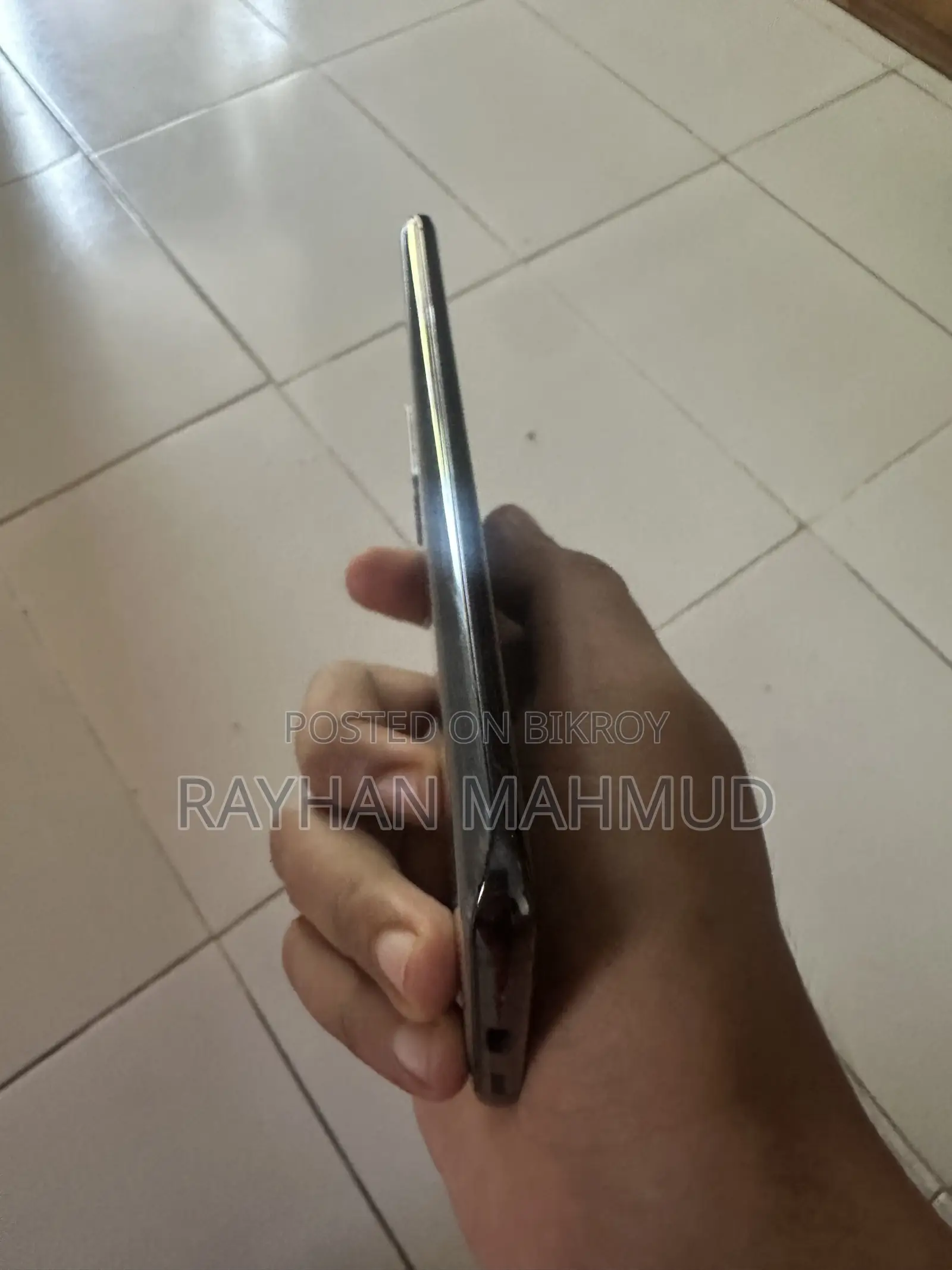 স্যামসাং গ্যালাক্সি এস২০+ ৫জি ১২৮ জিবি ব্ল্যাক