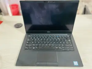 Laptop Dell Latitude 7390 8GB Intel Core I5 SSD 256GB