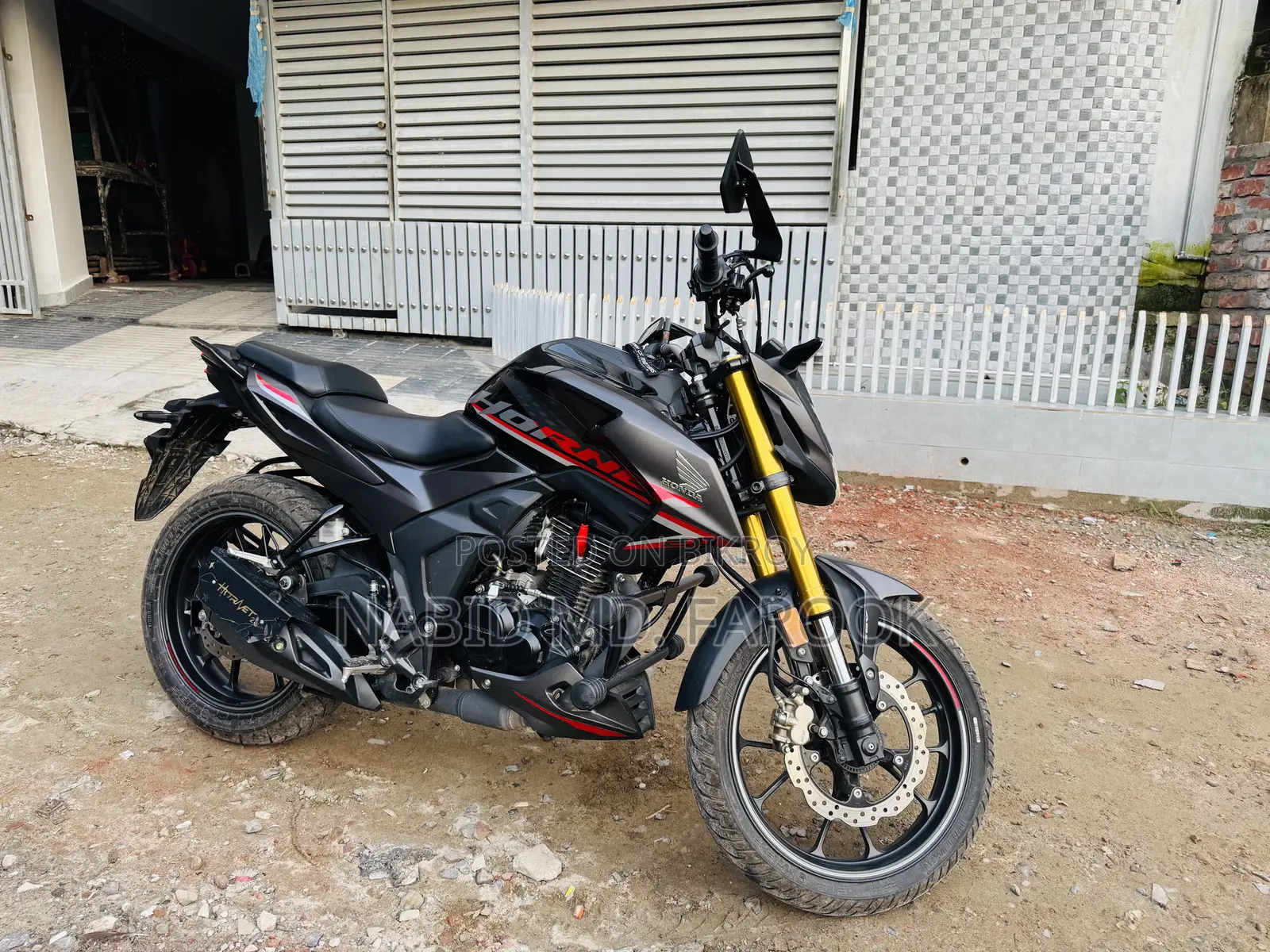 Honda Hornet 2.0 2025 Black