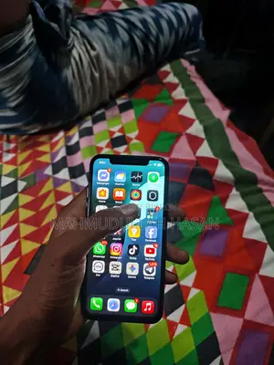 Apple iPhone XS 64 GB Black
