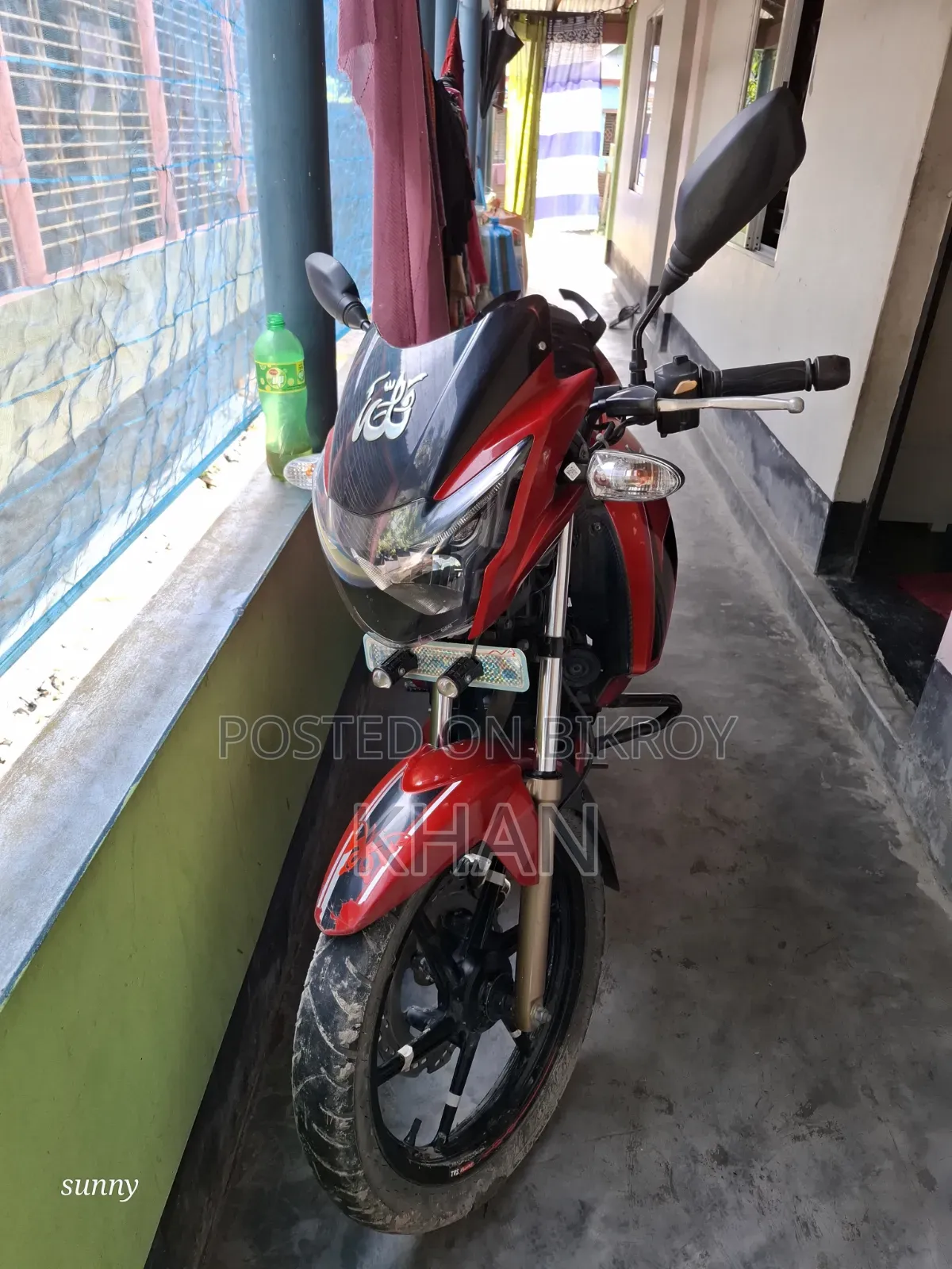 TVS Apache RTR 160 2V 2023 Red