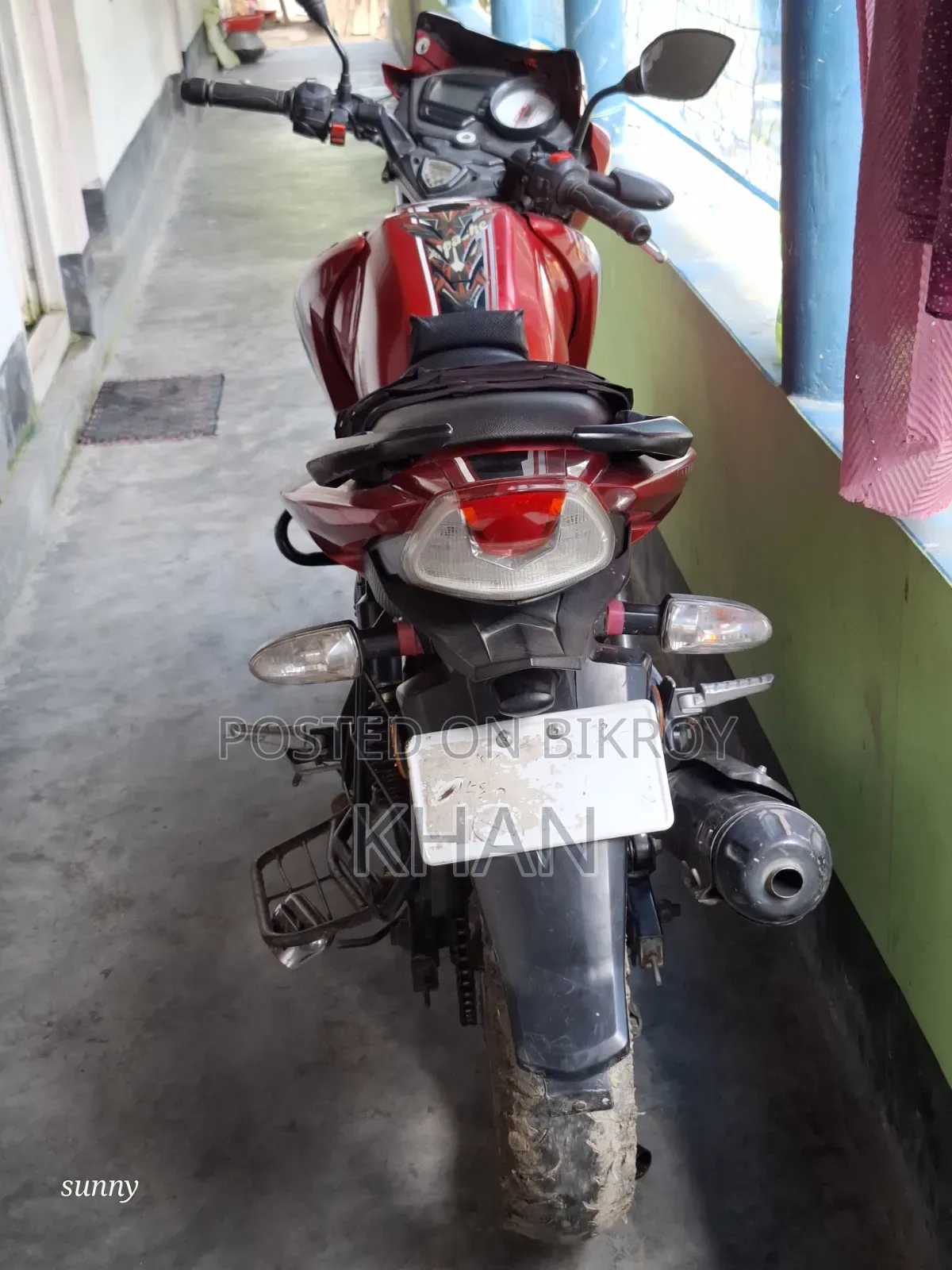 TVS Apache RTR 160 2V 2023 Red