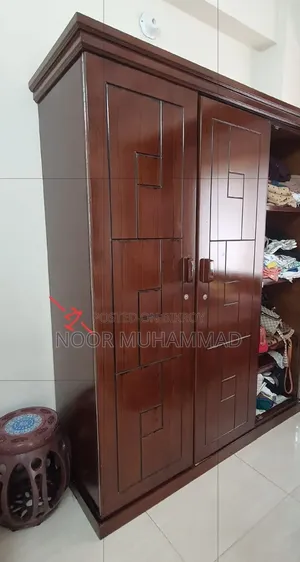 কেবিনেট ও আলমারি