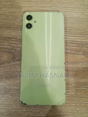 স্যামসাং গ্যালাক্সি এ০৫ ১২৮ জিবি সবুজ