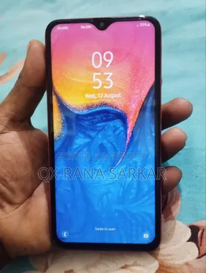 Samsung Galaxy A10 32 GB Red