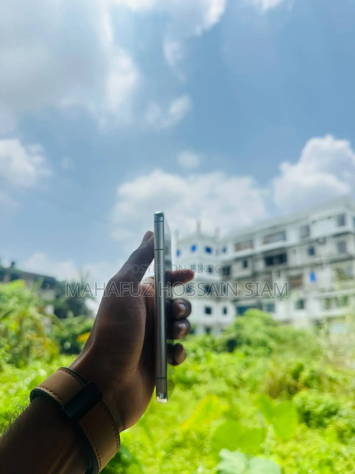স্যামসাং গ্যালাক্সি এস২২ ৫জি ১২৮ জিবি হোয়াইট
