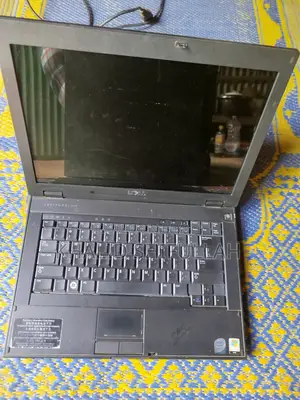 Laptop Dell Latitude 15 E5540 2GB Intel Core M2 HDD 128GB