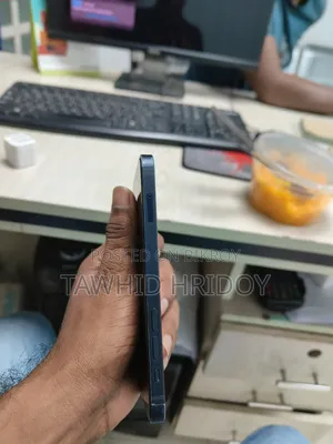 অ্যাপল আইফোন ১২ ১২৮ জিবি ব্ল্যাক