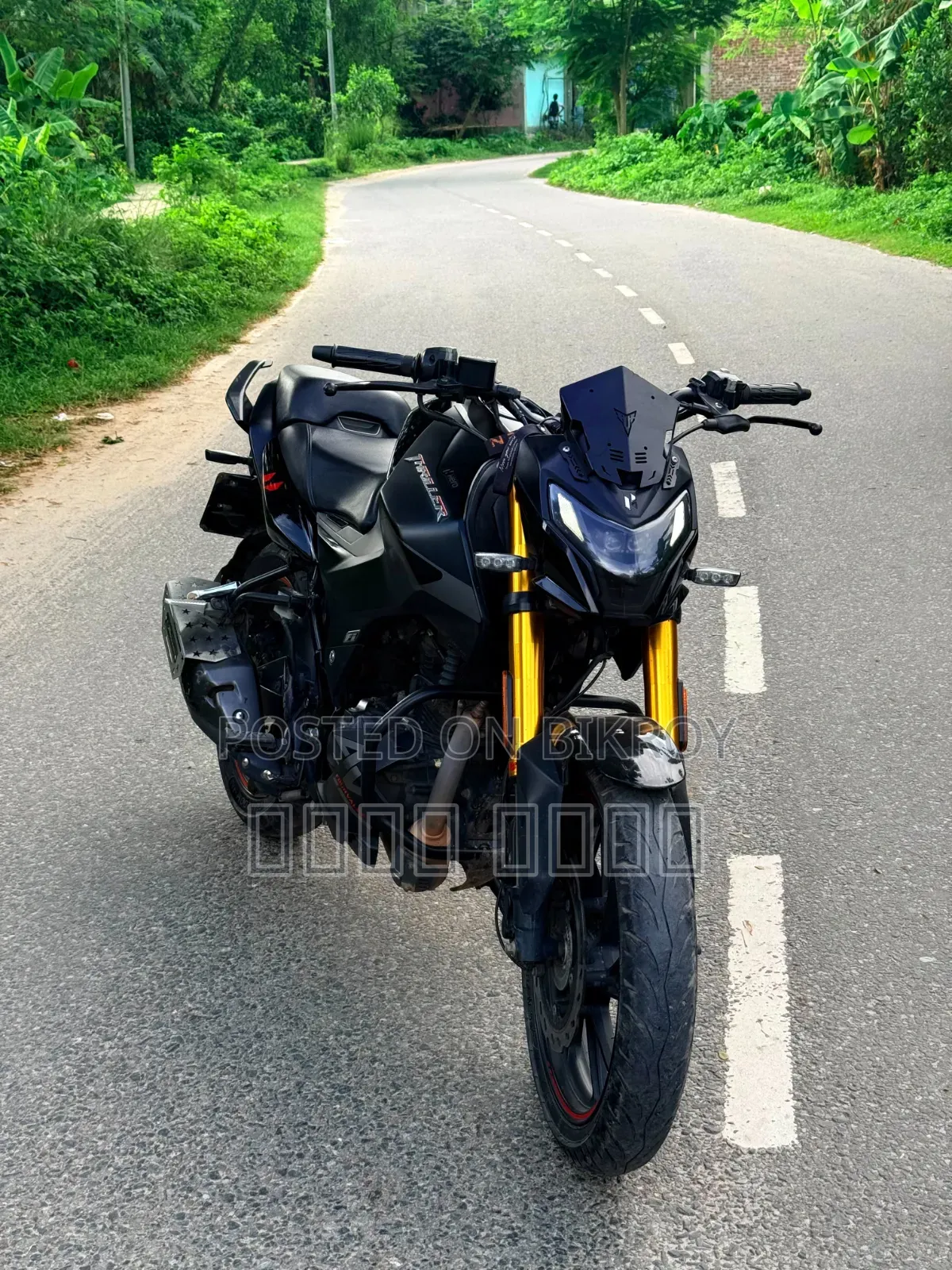 Hero Thriller 160R 4V 2024 Black