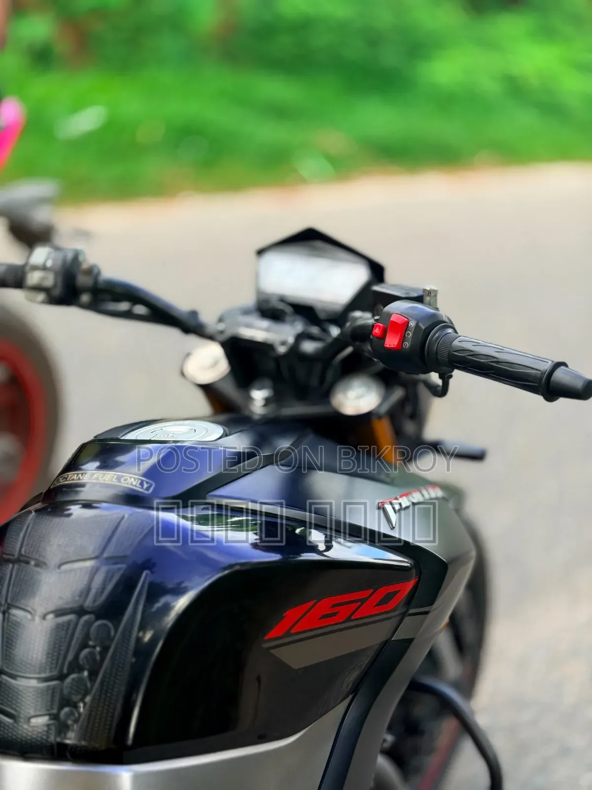 Hero Thriller 160R 4V 2024 Black