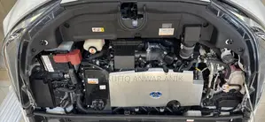 Toyota Prius 20th Anniversary Edition 2021 Pearl