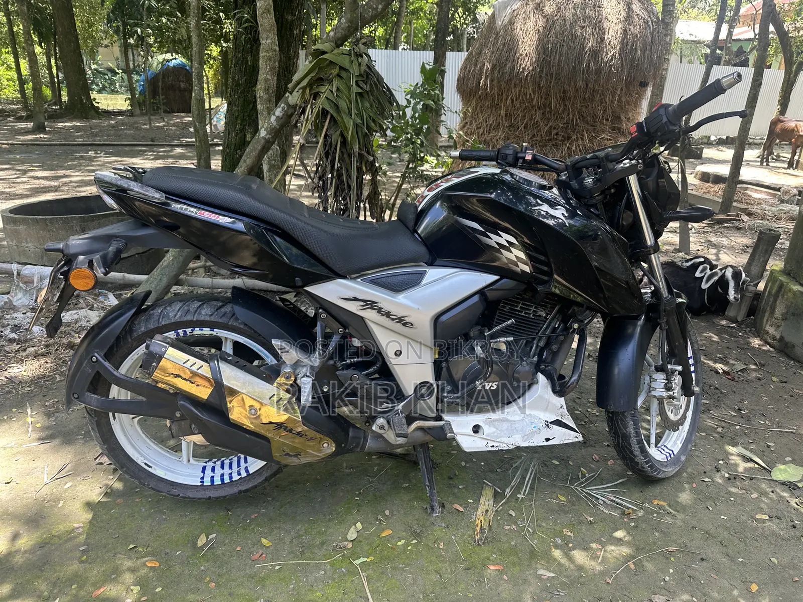 TVS Apache RTR 160 4V 2020 Black
