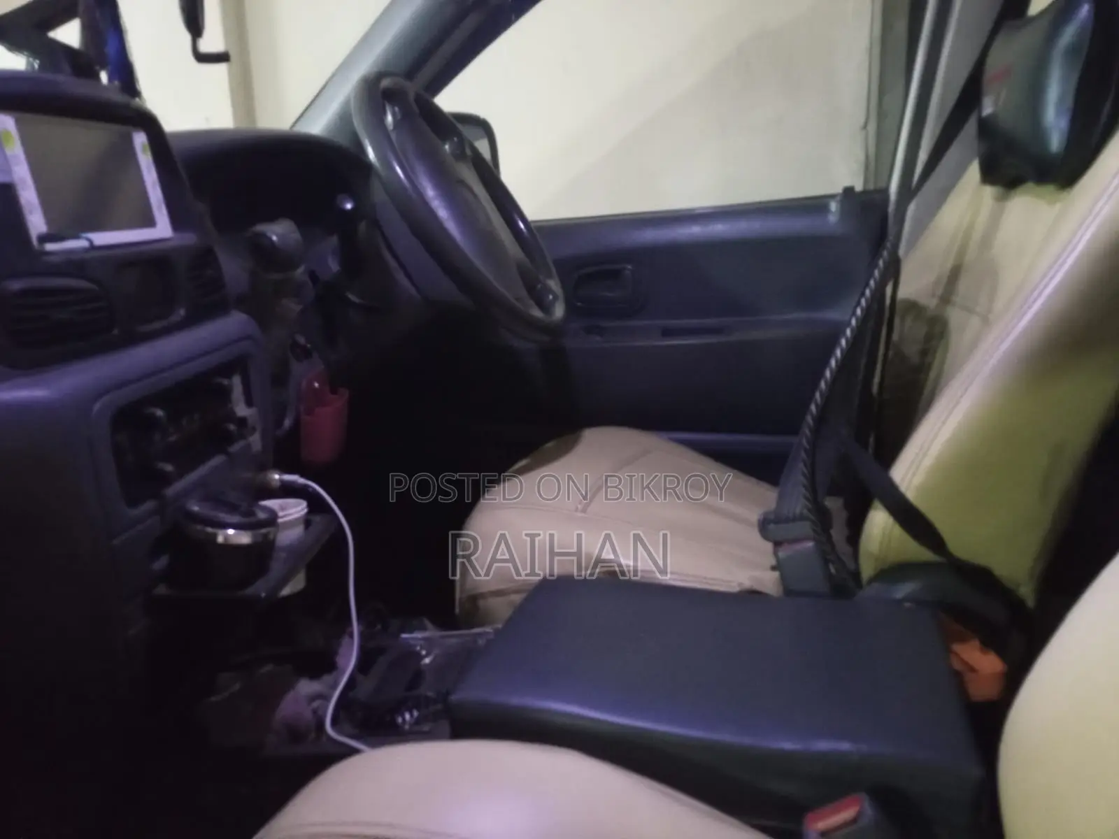 Toyota Noah 2006 White