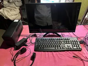 Desktop Computer Gigabyte 8GB AMD Ryzen 5 SSD 128GB