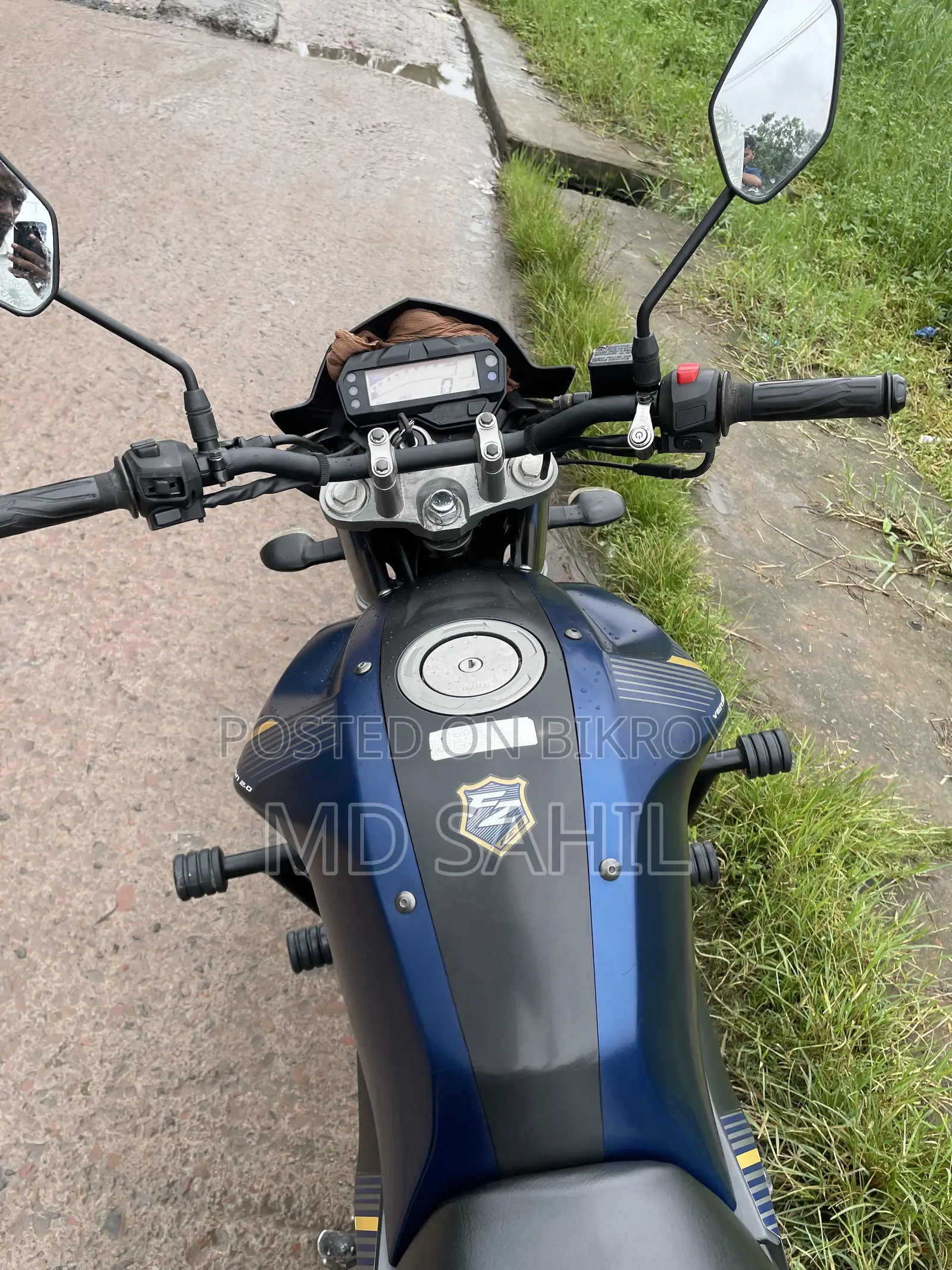 নতুন ইয়ামাহা এফজেডএস ভি২ ২০২৪ নীল