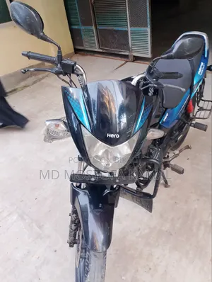 Hero Glamour 2018 Black