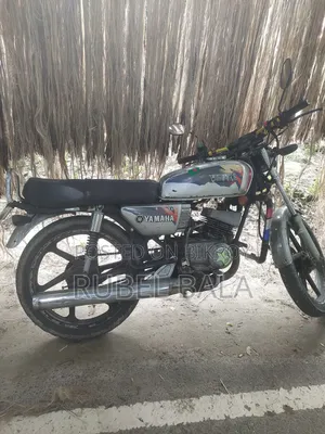 Yamaha 2001 Silver