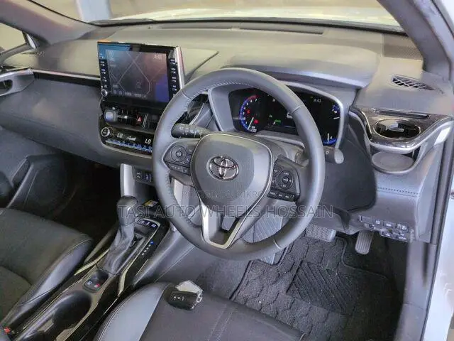 টয়োটা করোল্লা ক্রস এল ২০২৩ পার্ল