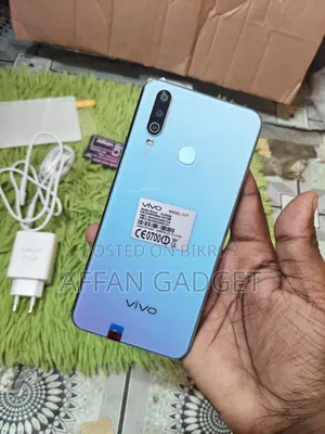 ভিভো ওয়াই ১৭ ২৫৬ জিবি ব্লু