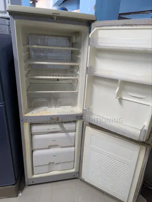 Super Ariston Blue Color Frost 250 Liter.