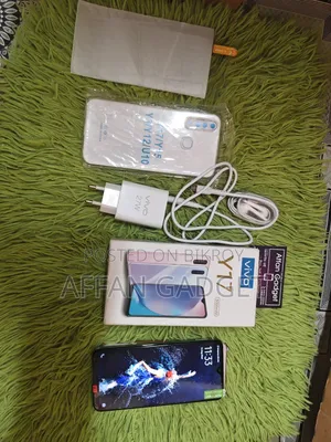 Vivo Y17 256 GB Pink