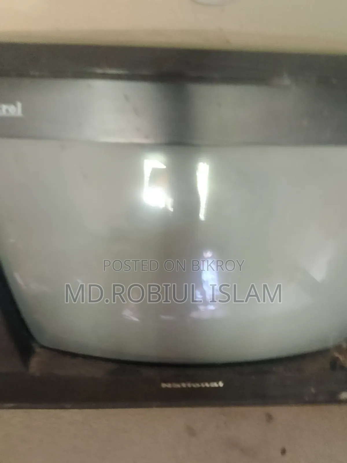ন্যাশনাল বাক্স টিভি টাকার প্রয়োজন এজন্য বিক্রি করব রানিং টিভি