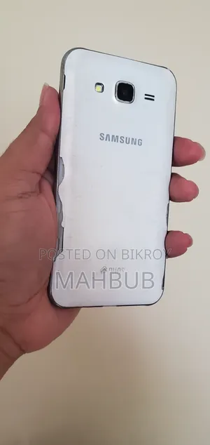 Samsung Galaxy J5 8 GB White