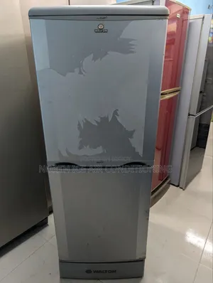 Walton Silver Colour Frost Fridge 250 Ltr.