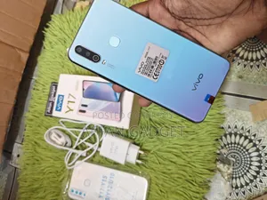Vivo Y17 256 GB