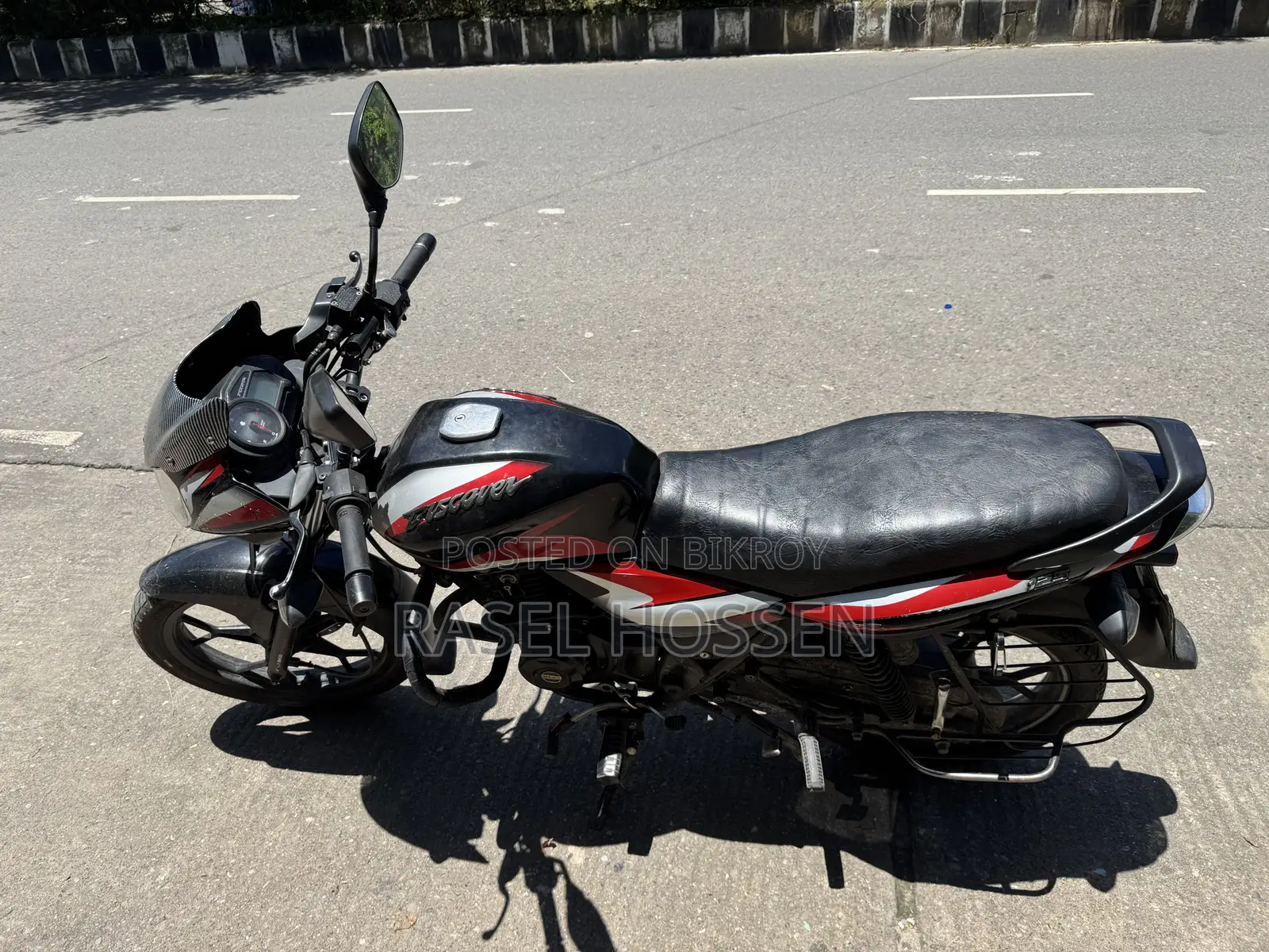 Bajaj Discover 125 2021 Black