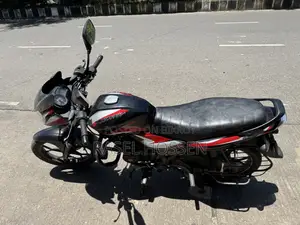 Bajaj Discover 125 2021 Black