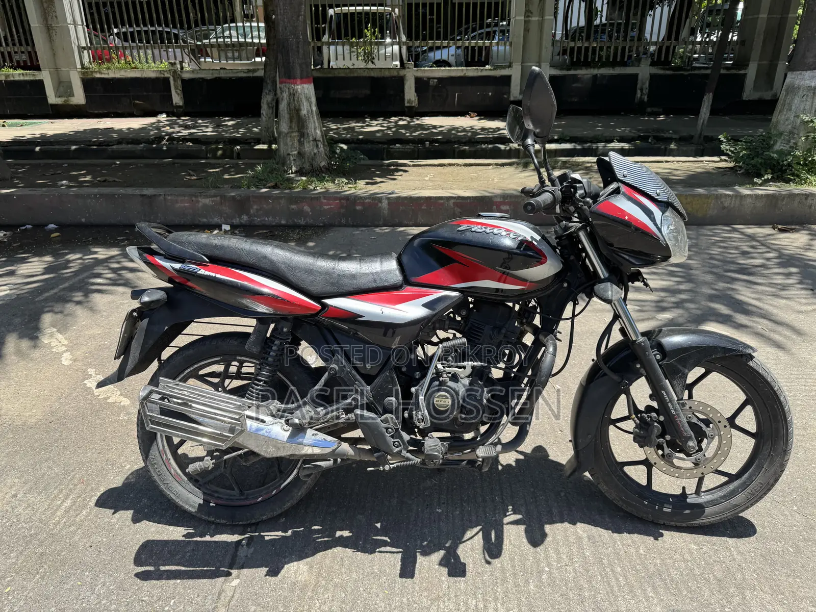 Bajaj Discover 125 2021 Black