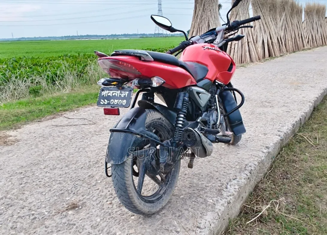 Bajaj Pulsar 135 LS 2011 Red