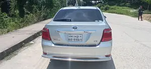 টয়োটা অ্যাক্সিও ২০১৫ ব্ল্যাক