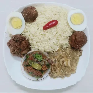 Eat homemade food while sitting in the office