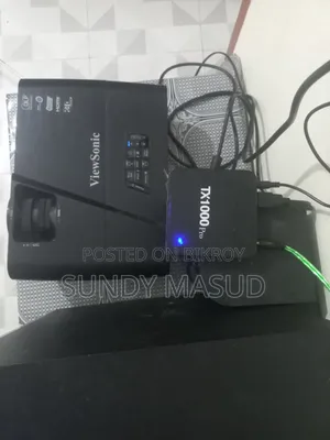 ভিউসনিক প্রজেক্টর