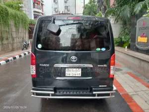 Toyota HiAce 2012 Black