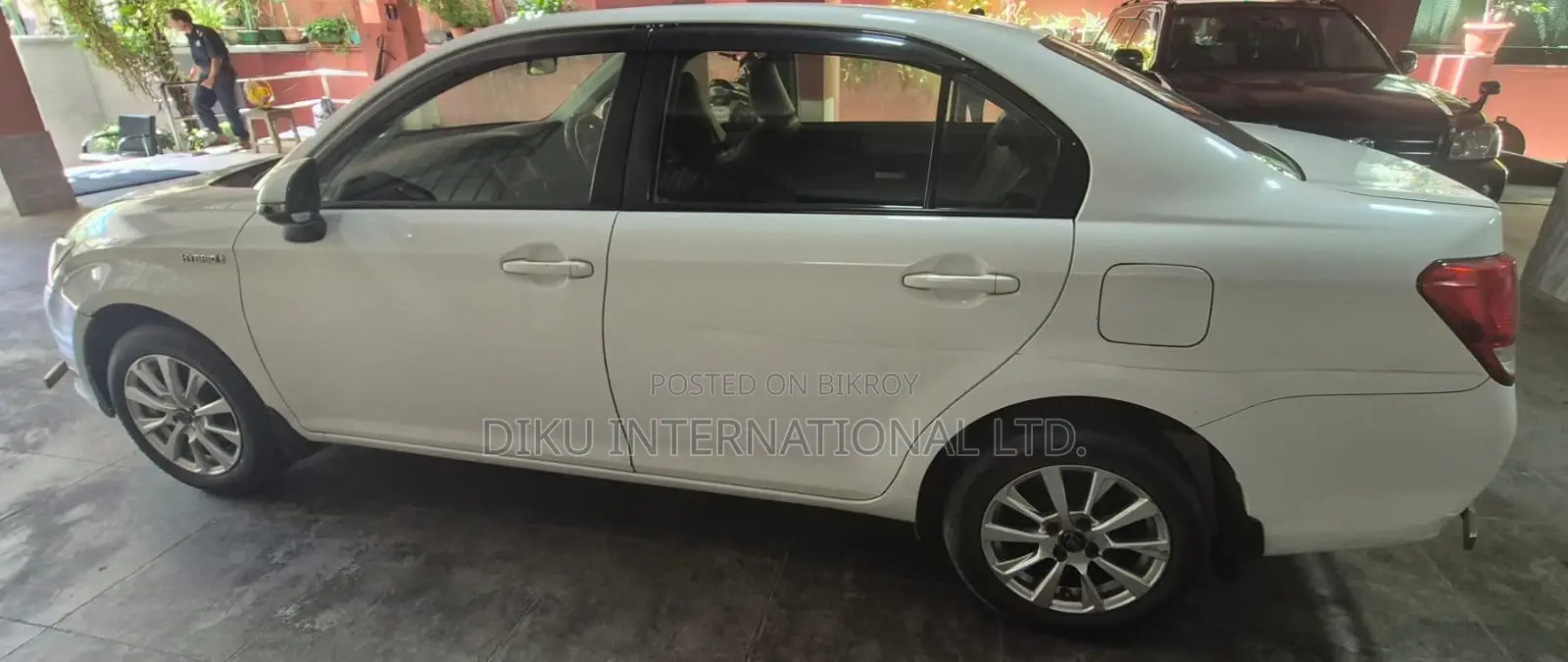 Toyota Axio 1.5 Hybrid 2 Wheel Drive 2014 White