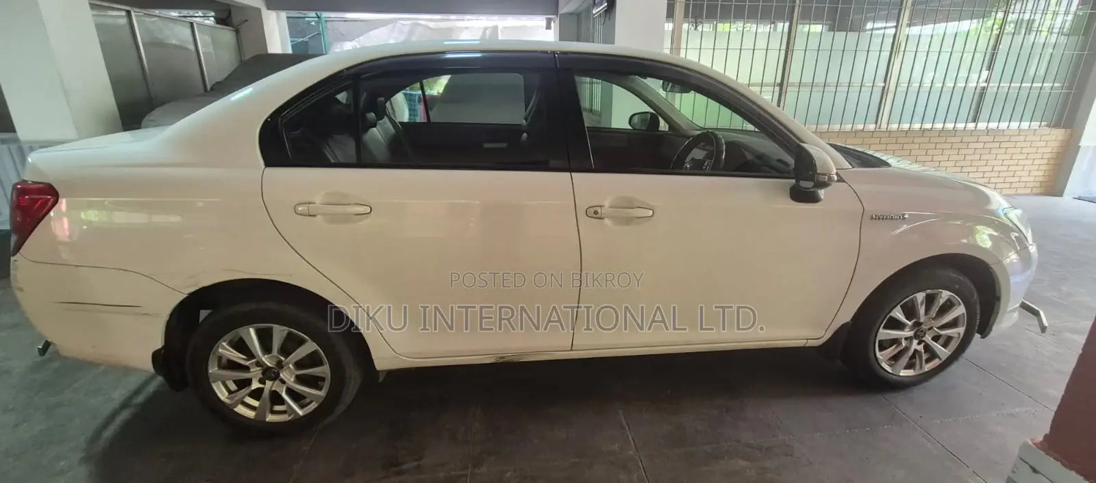Toyota Axio 1.5 Hybrid 2 Wheel Drive 2014 White